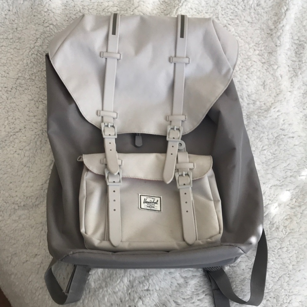 Herschel Supply Back Pack